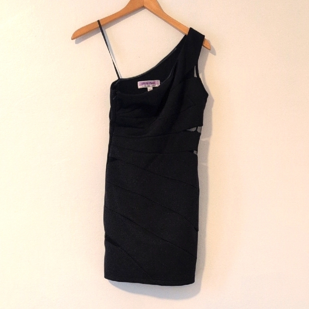 Adrianna Papell Hailey Logan Black One-Shoulder Bandage Mesh Mini Hoco Dress S